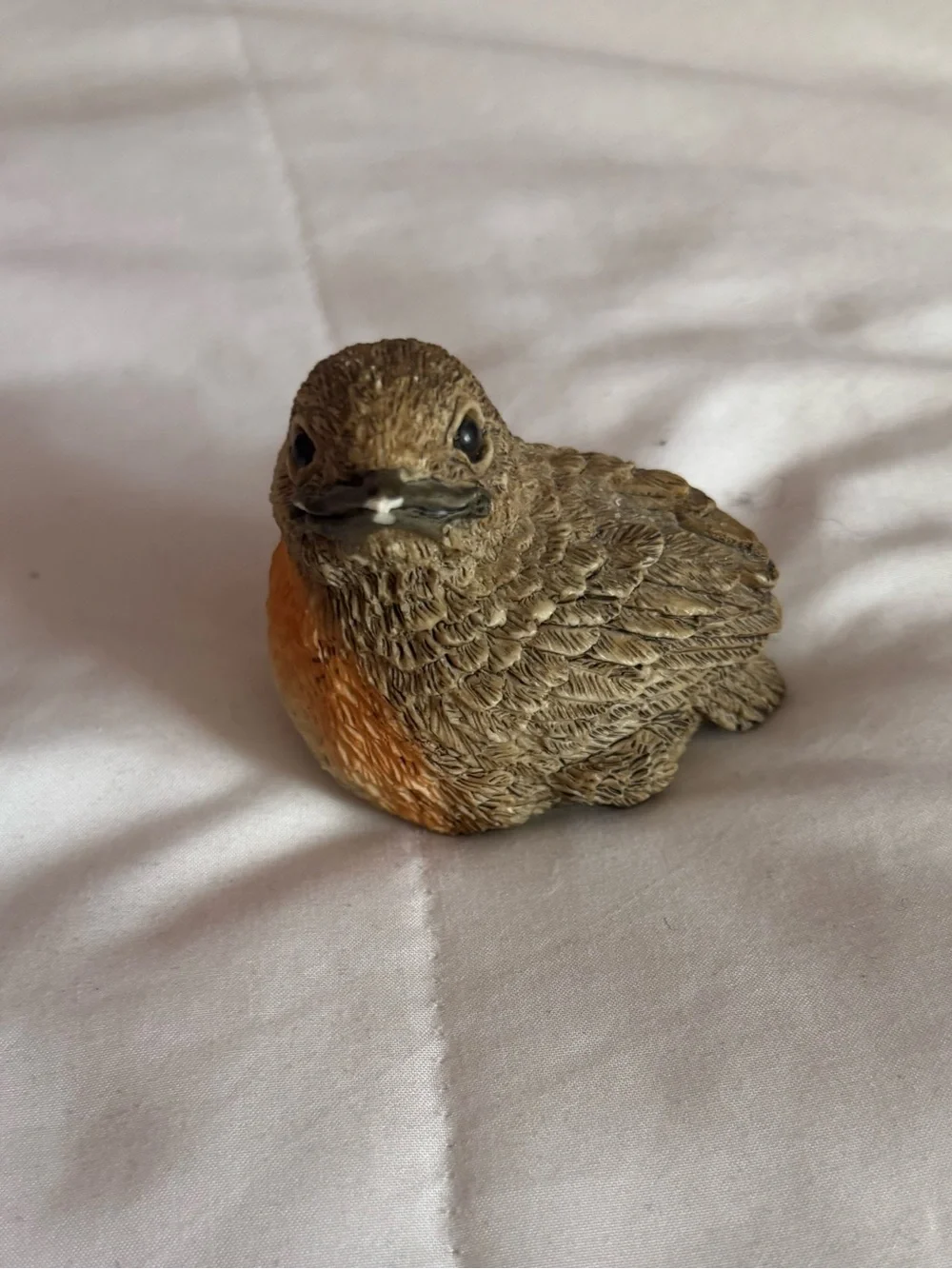 VTG 1988 UDC Backyard Birds Baby Robin Figurine Suzan Bradford